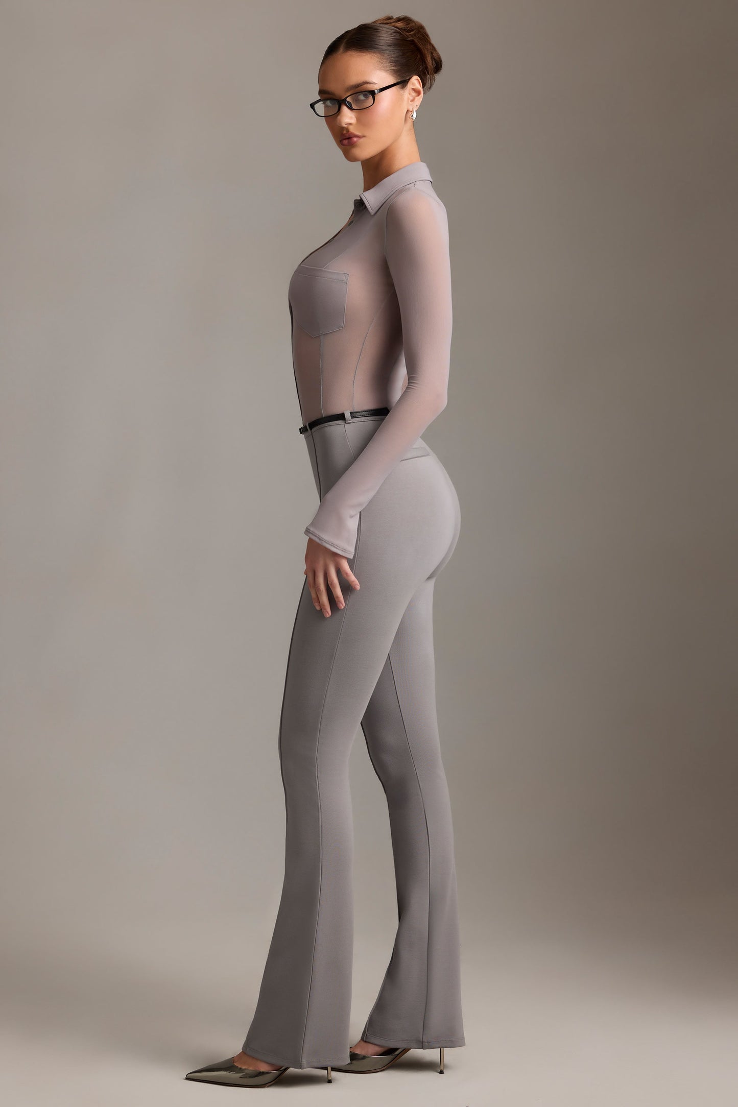 Low-Rise Flared Trousers in Grey