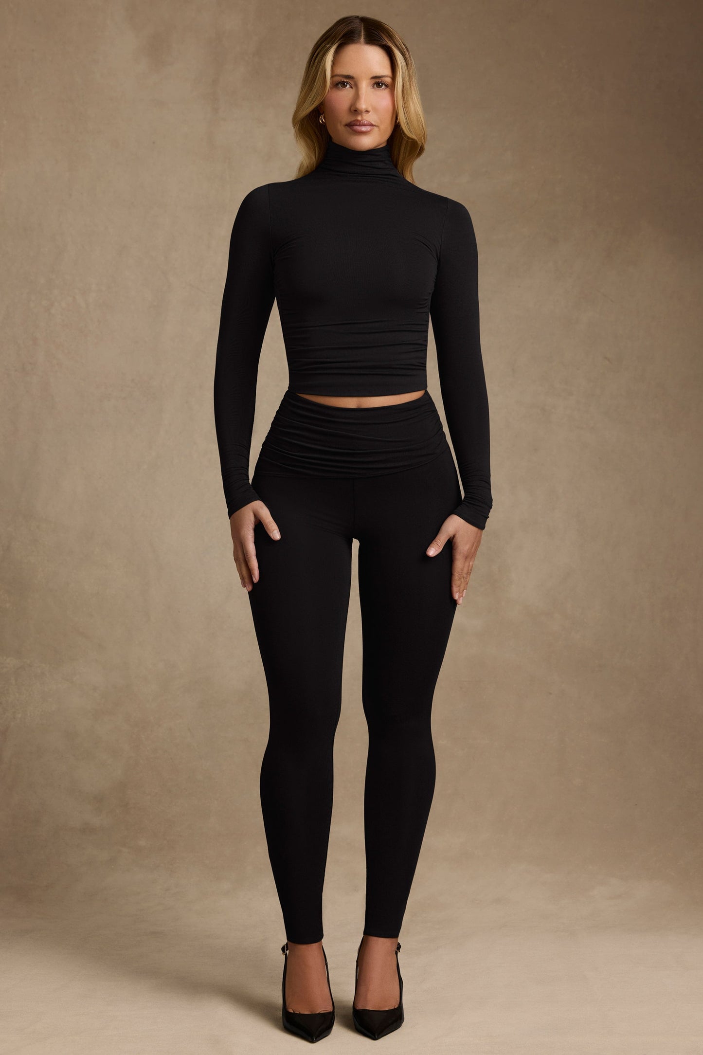 Modal Ruched Mid-Rise Leggings in Black