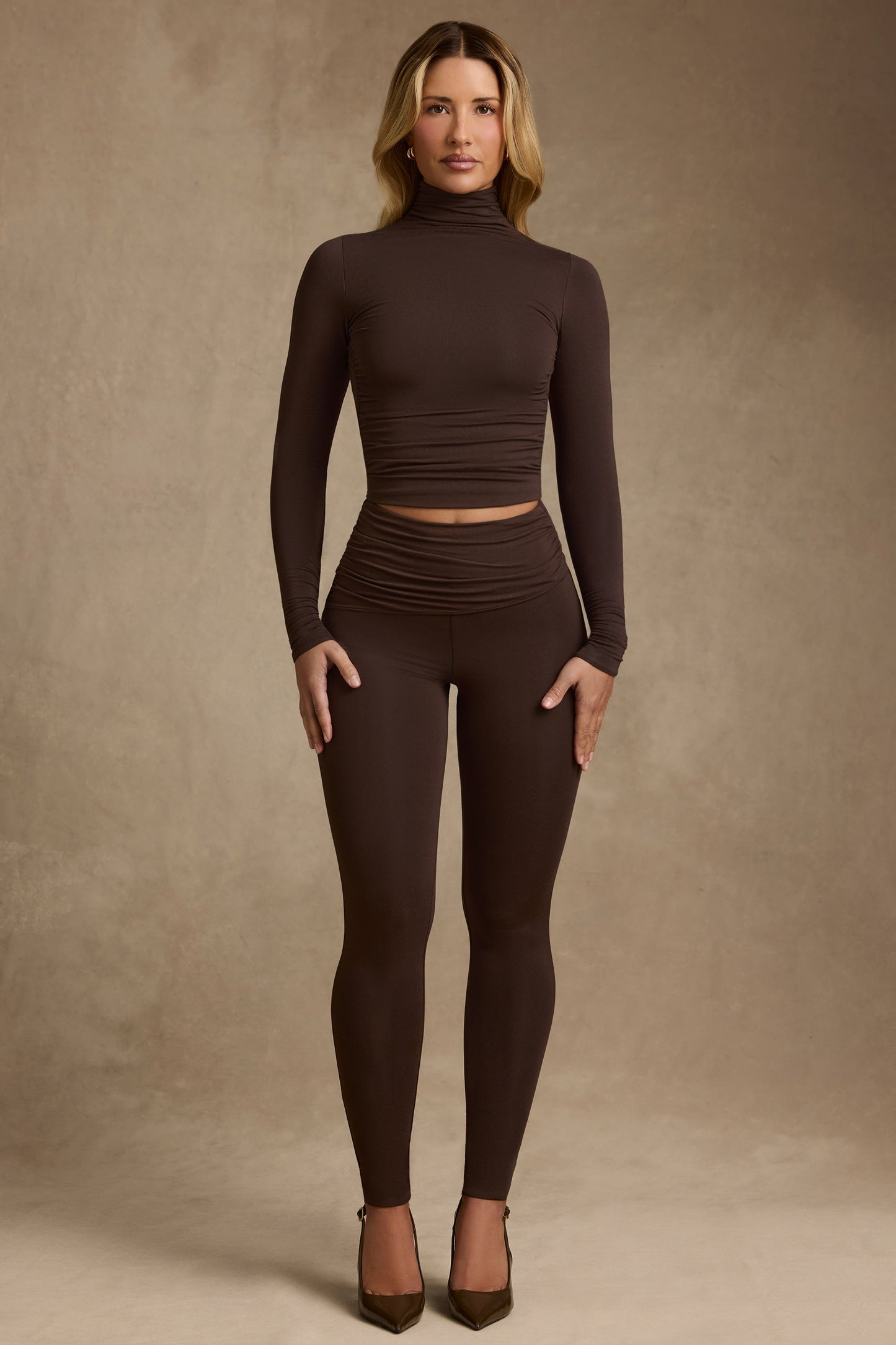 Modal Ruched Mid-Rise Leggings in Chocolate Brown