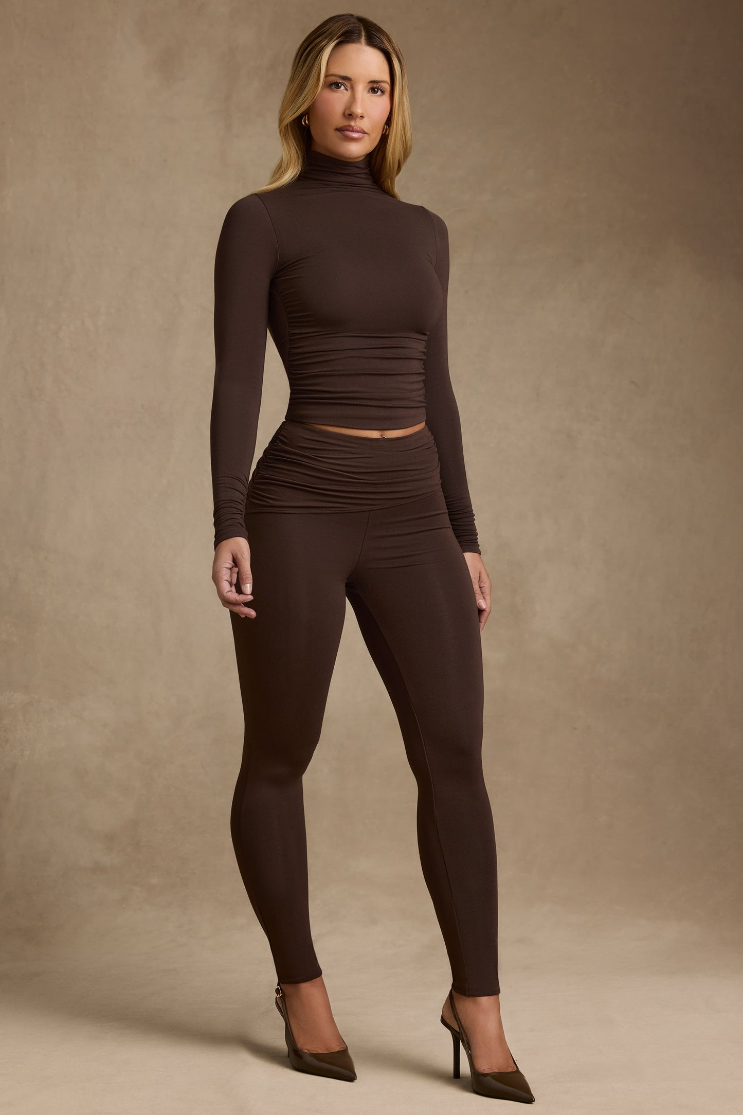 Modal Ruched Mid-Rise Leggings in Chocolate Brown